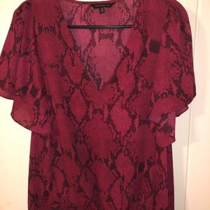 Medium Banana Republic office blouse top cute